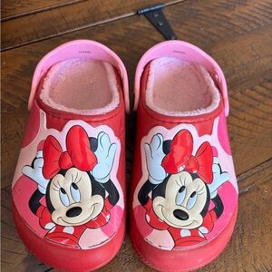 Disney Kids Minnie Mouse fleece lined Crocs